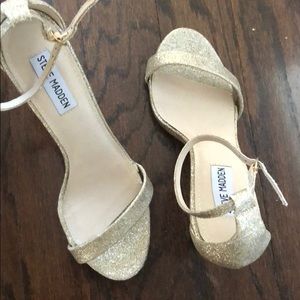 Steve Madden gold heels